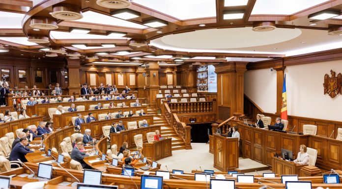Ciprian Ciucu, despre PSD: Dacă nu îşi doresc cu AUR, de ce au format majoritatea prin care au dărâmat guvernul, adică sunt inconsistenţi? / Despre Guvern PSD-UDMR-minorităţi: Ne putem rezuma la un vot de învestitură