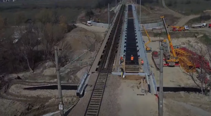 Teste la un viaduct feroviar din sudul României. CFR anunță cum va decurge operațiunea