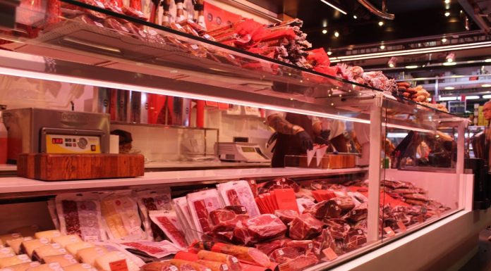 Reguli noi pentru vânzarea cărnii de porc. Controale neanunțate în supermarketuri