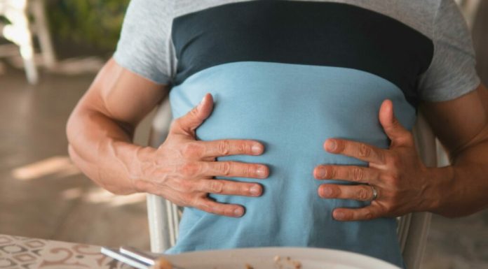 Ce băutură trebuie să consumi după ce ai luat cina, dacă vrei să ai o digestie mai bună