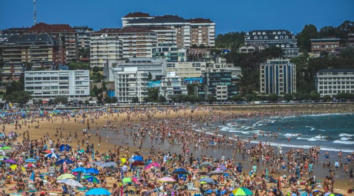 Destinația-vedetă a verii 2026: țara cu cele mai multe plaje Blue Flag