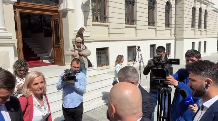 Bolojan a fost luat la rost de localnici, la Suceava: „Vă interesează doar politica? Aţi venit doar să trageţi un semnal când partidul are probleme?”