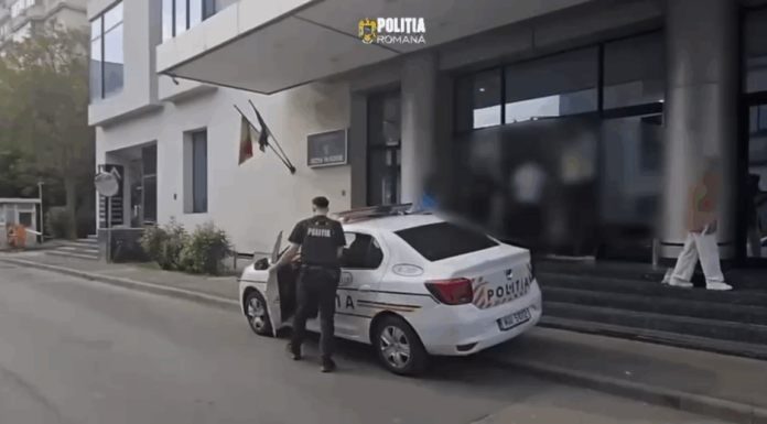 Polițiștii au reținut doi tineri care dansau pe morminte, în Cimitirul Bellu. Este o vorba de o femeie de 24 de ani și un adolescent de 19 ani