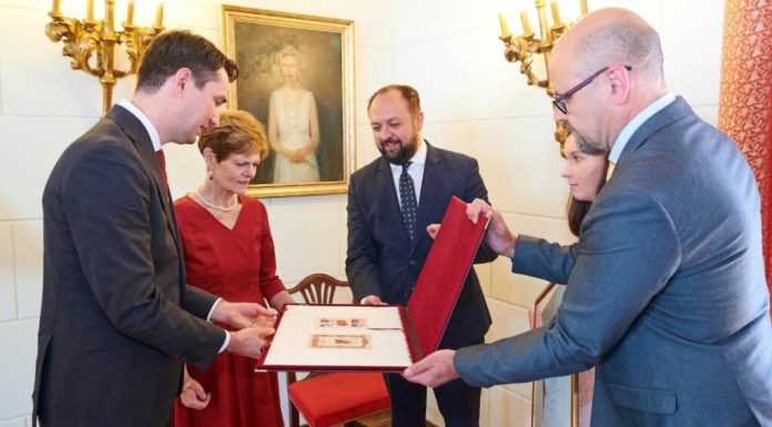 Poșta Română a devenit furnizor al Casei Regale a României, după 163 de ani de activitate