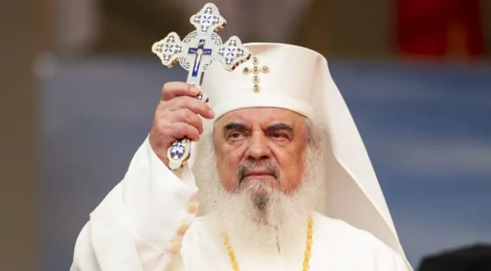 Un nou mesaj al Patriarhului Daniel întărește rolul familiei formate din bărbat, femeie și copii