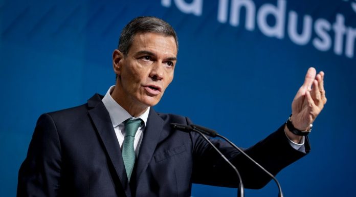 Fratele prim-ministrului spaniol Pedro Sánchez, acuzat de trafic de influență și abuz în serviciu