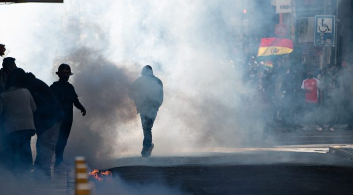 Protestele se extind în Bolivia. Susținătorii lui Evo Morales s-au ciocnit cu poliția în La Paz