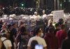 Proteste în Serbia: Zeci de mii de oameni au demonstrat la Belgrad pentru a cere alegeri anticipate. GALERIE FOTO