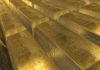 Angajatul unei primării a găsit din întâmplare aur în valoare de 40.000 de euro în timp ce tundea gazonul