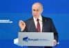UPDATE – Conflictul din Ucraina „se apropie de final”, afirmă Vladimir Putin. El dă de înţeles că aşteaptă ca puterea în ţările europene să fie luată de anumite forţe politice care „înţeleg” evenimentele. L-ar prefera ca interlocutor pe Schroeder