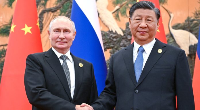 Armata chineză ar fi antrenat în secret militari ruşi care au fost trimişi pe frontul din Ucraina – surse