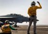 Regizorul Michael Bay pregătește un film salvarea eroică a doi piloți americani în Iran