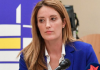 Roberta Metsola a fost informată de Nicuşor Dan despre situaţia din România, la Summitul de la Erevan, s-a convenit o amânare a vizitei în România / Decizia şefului statului de a nu mai ţine recepţia de Ziua Europei, pe fondul crizei – surse