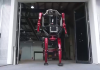 Ca în filmele SF. Chinezii au lansau un robot dotat cu o cabină pentru un om