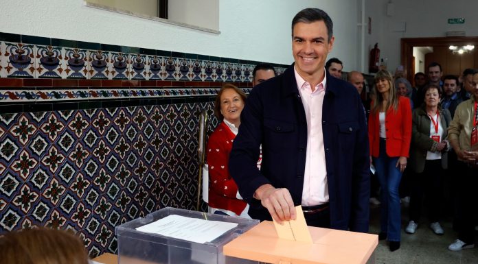 Un nou regres pentru socialiştii lui Pedro Sánchez în alegerile din Andaluzia, în timp ce Partidul Popular pierde majoritatea absolută. Un partid de stânga a produs surpriza