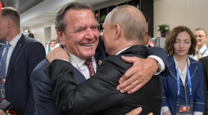 Kaja Kallas, sceptică faţă de propunerea lui Putin de a-l numi pe Schröder mediator cu UE în Războiul din Ucraina. ”Gerhard Schröder a fost un lobbyist al întreprinderilor publice ruse, aşa că vedem clar de ce Putin îl vrea”
