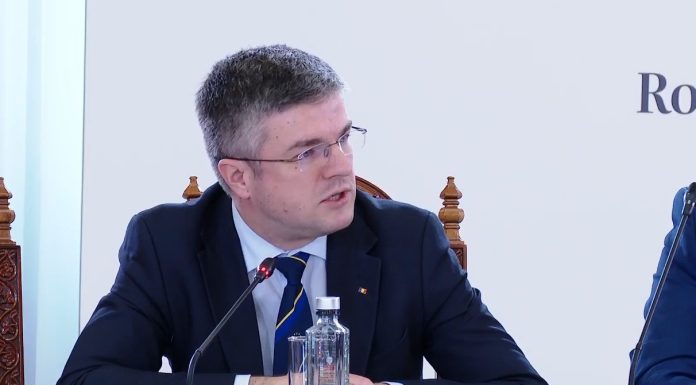 Irineu Darău, explicaţii cu privire la motivele pentru care decontează transport ca parlamentar, deşi beneficiază de pază, ca ministru