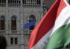„Schimbare de regim“ la Budapesta: După doisprezece ani, steagul Uniunii Europene a fost arborat din nou pe clădirea Parlamentului maghiar