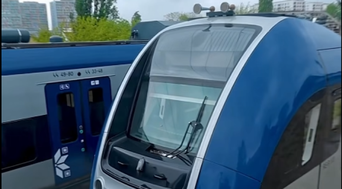 Miruţă: Culmea absurdului la CFR: am găsit în curtea Ministerului Transporturilor 21 de trenuri noi, moderne, care zac de luni bune spre a fi decolorate de soare, în timp ce călătorii îndură, în trenuri vechi, banchete rupte şi toalete sparte – VIDEO