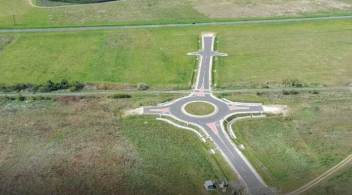Ungaria a construit un sens giratoriu spre nicăieri cu bani europeni: 1,25 de milioane de euro