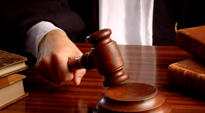 Adolescentul din Târgu Jiu care și-a ucis bunica vara trecută a fost condamnat. Ce pedeapsă a primit minorul de 16 ani