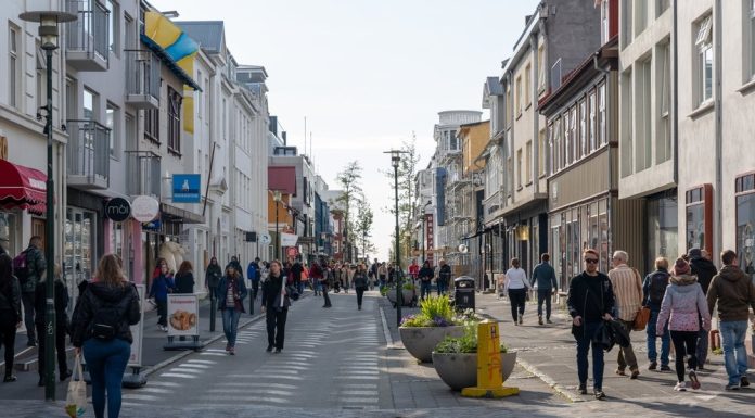 Un stat aflat la aproape 1.000 de km de Europa continentală vrea să adere la UE. A stabilit data referendumului