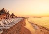Un turist a primit despăgubiri după ce nu a găsit niciun șezlong liber în vacanța din Grecia. Ce este fenomenul „dawn dash”