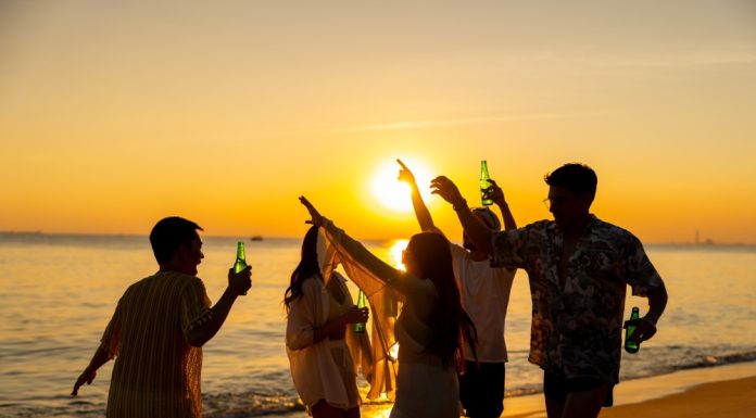 Vacanța de 1 Mai la mare. De ce merg românii pe litoral de Ziua Muncii