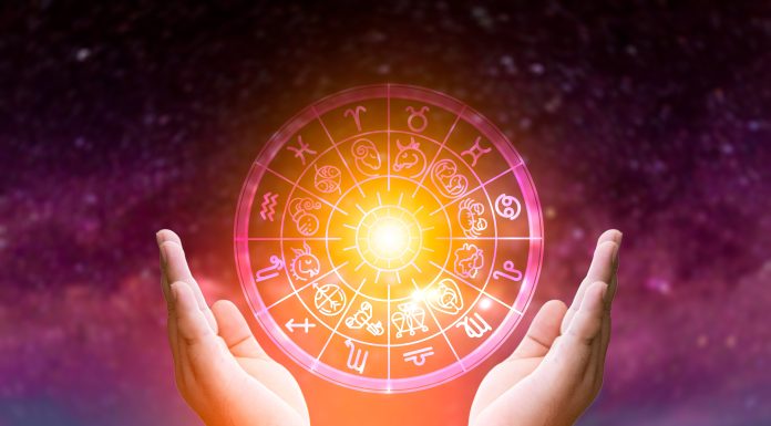 Horoscop săptămâna 4-10 mai 2026: Pluton retrograd aduce transformări profunde pentru toate zodiile