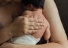 Metoda Cangur, tehnica recomandată de medici care ajută nou-născuții să se dezvolte mai bine