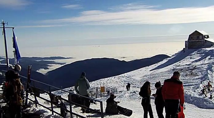 Săptămâna viitoare vor fi ultimele zile de schi, la Sinaia, din acest sezon/ De la mijlocul săptămânii, temperaturi pozitive şi ploi