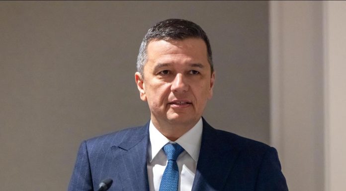Sorin Grindeanu convoacă parlamentarii social-democrați într-o ședință, cu o zi înaintea debarcării Guvernului Bolojan