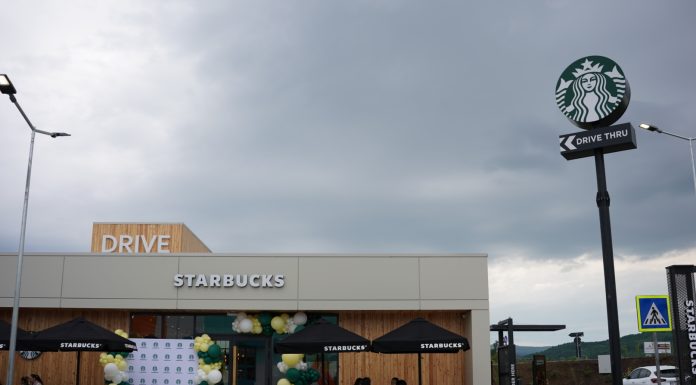 FOTO După ce a închis cafenele în București, Starbucks deschide acum o unitate la Cluj-Napoca