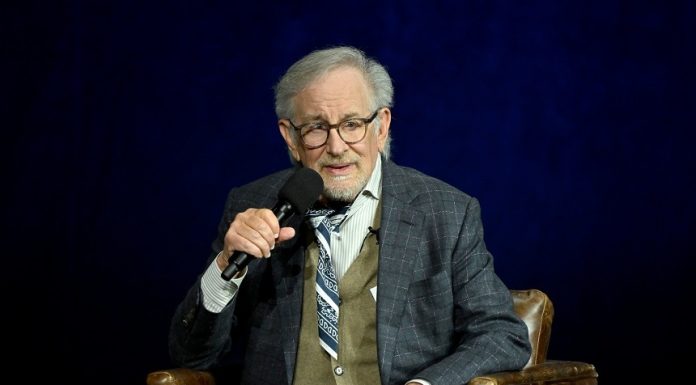 Steven Spielberg spune că inteligenţa artificială ar trebui să servească drept instrument şi nu să înlocuiască creativitatea umană