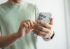 Românii primesc SMS-uri false cu amenzi rutiere neplătite. Oamenii, amenințați că vor fi penalități