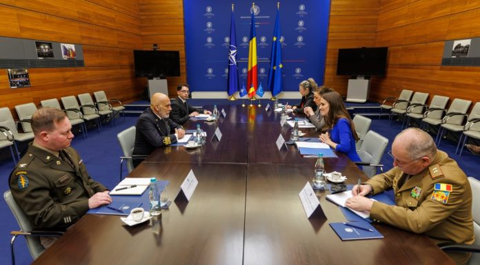 Oana Ţoiu, întrevedere cu preşedintele Comitetului Militar al NATO: Cei peste 20 de ani de când suntem membri NATO au sedimentat o încredere puternică a cetăţenilor în alianţa nord-atlantică, iar asta poate face faţă oricăror furtuni politice