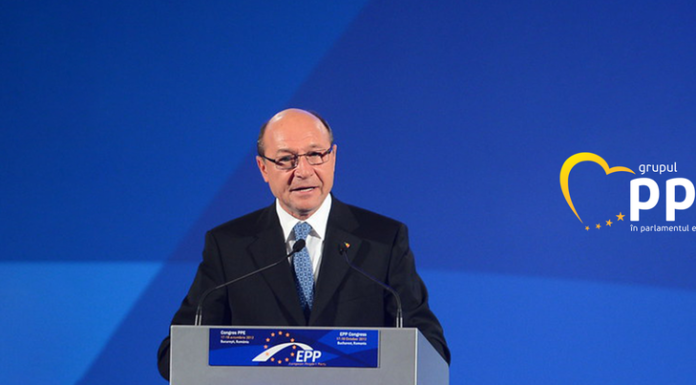 Băsescu a reprimit cetățenia Republicii Moldova