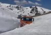 Imagini incredibile pe Transalpina. Mașinile de intervenție abia se văd din stratul de zăpadă