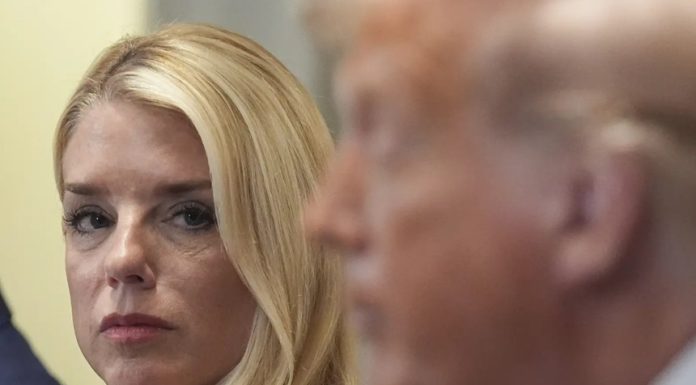 Fostul procuror general al SUA, numit de Trump în comisia Casei Albe pentru Inteligenţă Artificială – Axios