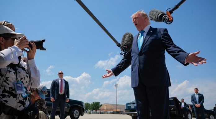 Trump anunţă pe Truth Social trimiterea a 5.000 de militari americani ”suplimentari” în Polonia