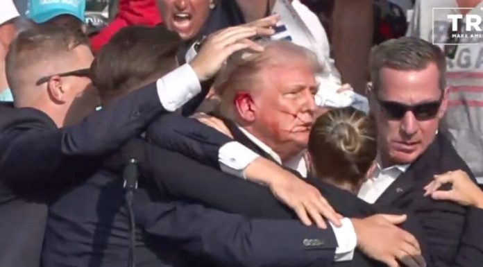 WP: Mulți americani cred că tentativele de asasinare a lui Trump au fost înscenate, arată un sondaj. Teoriile conspirației în SUA