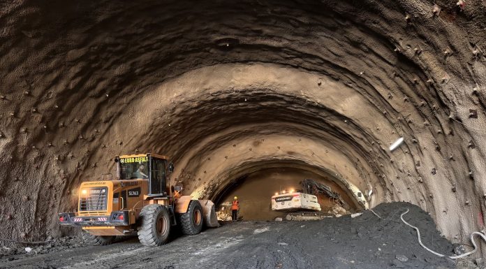FOTO&VIDEO Lucrările la „Tunelul pentru urși”, de pe autostrada Lugoj-Deva, avansează