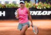 Tenis: Iga Swiatek a învins-o pe Jessica Pegula şi s-a calificat în semifinale la Roma