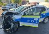 Urmărire pe străzile din Craiova: un polițist a fost rănit, după ce un șofer a izbit autospeciala de poliție