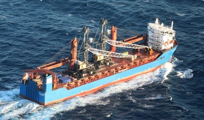 CNN: O navă rusă s-a scufundat în circumstanţe misterioase în apropierea coastelor Spaniei. Este posibil să fi transportat reactoare nucleare pentru submarine către Coreea de Nord
