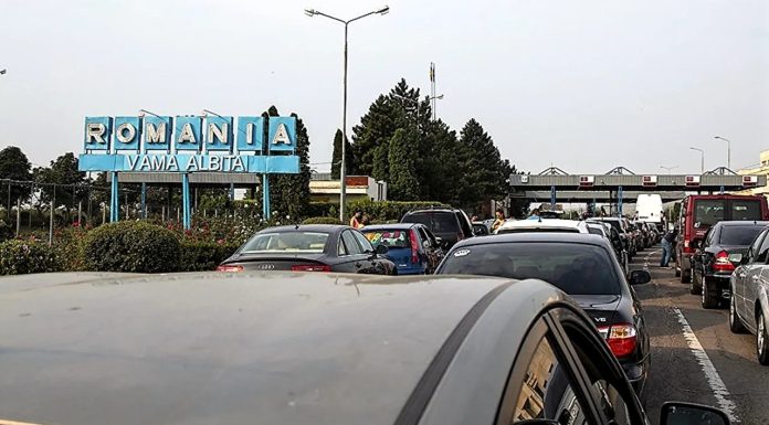 Angajații Vămii declanșează proteste la nivel național din cauza Legii salarizării. Timpii de așteptare la frontiere ar putea crește