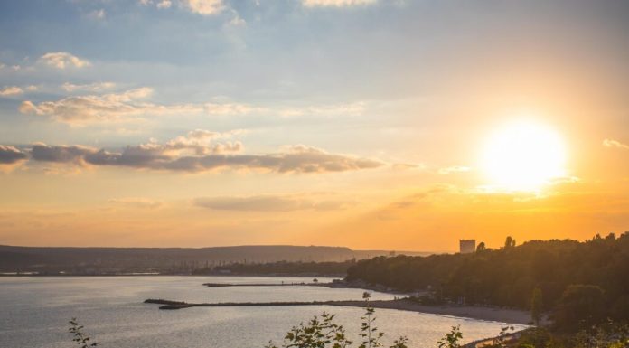 Un expert recomandă trei destinații superbe și foarte ieftine pentru vacanța de vară, două sunt lângă România
