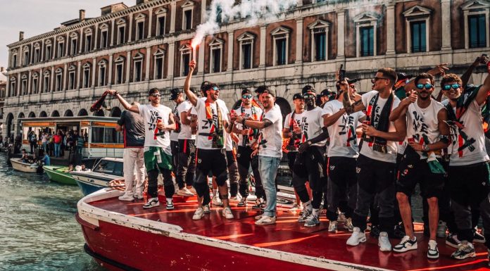 Promovarea echipei Venezia în Serie A, sărbătorită cu o paradă de gondole – VIDEO