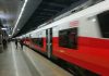 O româncă din Viena ar fi atacat două persoane cu o foarfecă de unghii. Scenele violente au avut loc la metrou. Ce a urmat