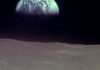 Amintiri din spațiu. Astronauții Charlie Duke și Nicole Stott, în vizită în România, descriu Pământul văzut din Cosmos